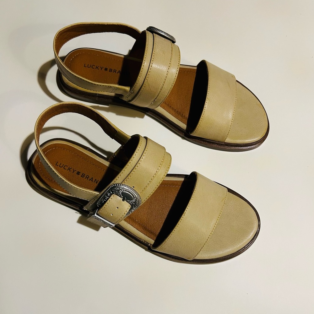 Lucky Brand Tan Women's Sandals with Buckle  Size 7.5